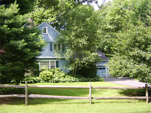 75 Lawson Road Winchester, MA 01890 - Photo 1 of 19 Gallery Image 1