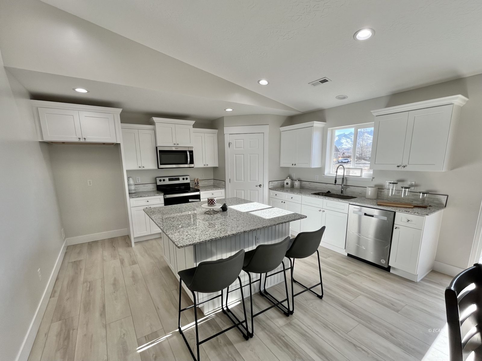 212 Spring Creek Parkway Spring Creek, NV 89815 - Photo 8 of 26 Gallery Image 8