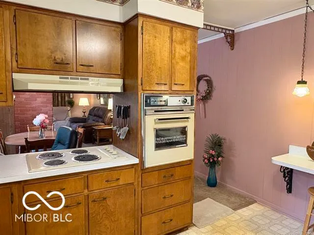 $235,000 | 1301 North County Road 650 East, Selma, IN 47383