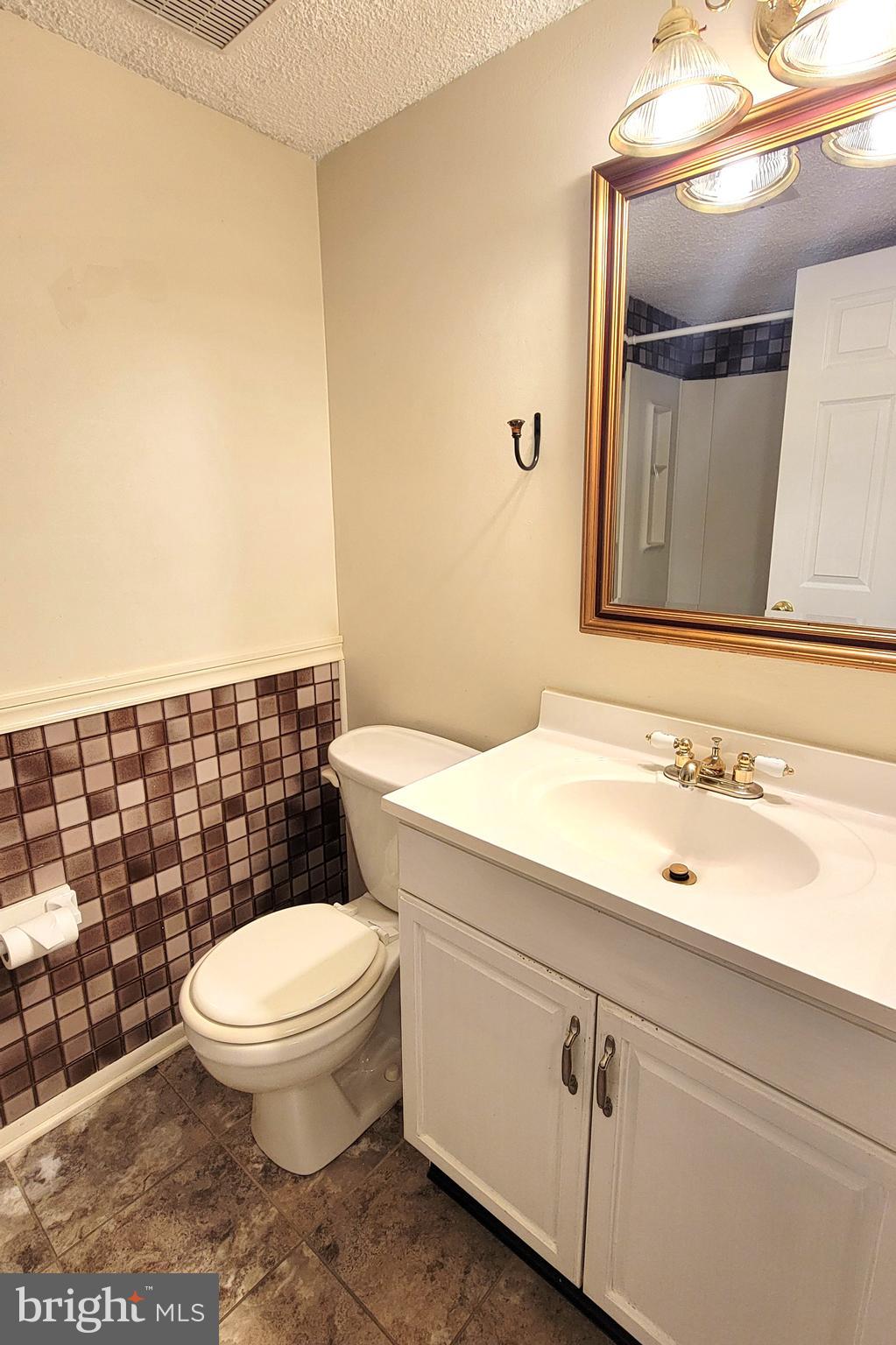 995 Heather Ridge Drive, Unit 4D Frederick, MD 21702 - Photo 5 of 8 Gallery Image 5