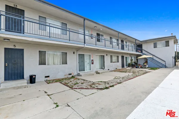 $2,845,000 | 1044 West 110th Street, Los Angeles, CA 90044