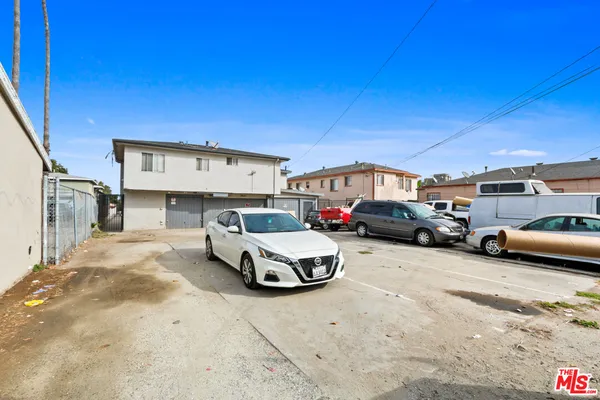 $2,845,000 | 1044 West 110th Street, Los Angeles, CA 90044
