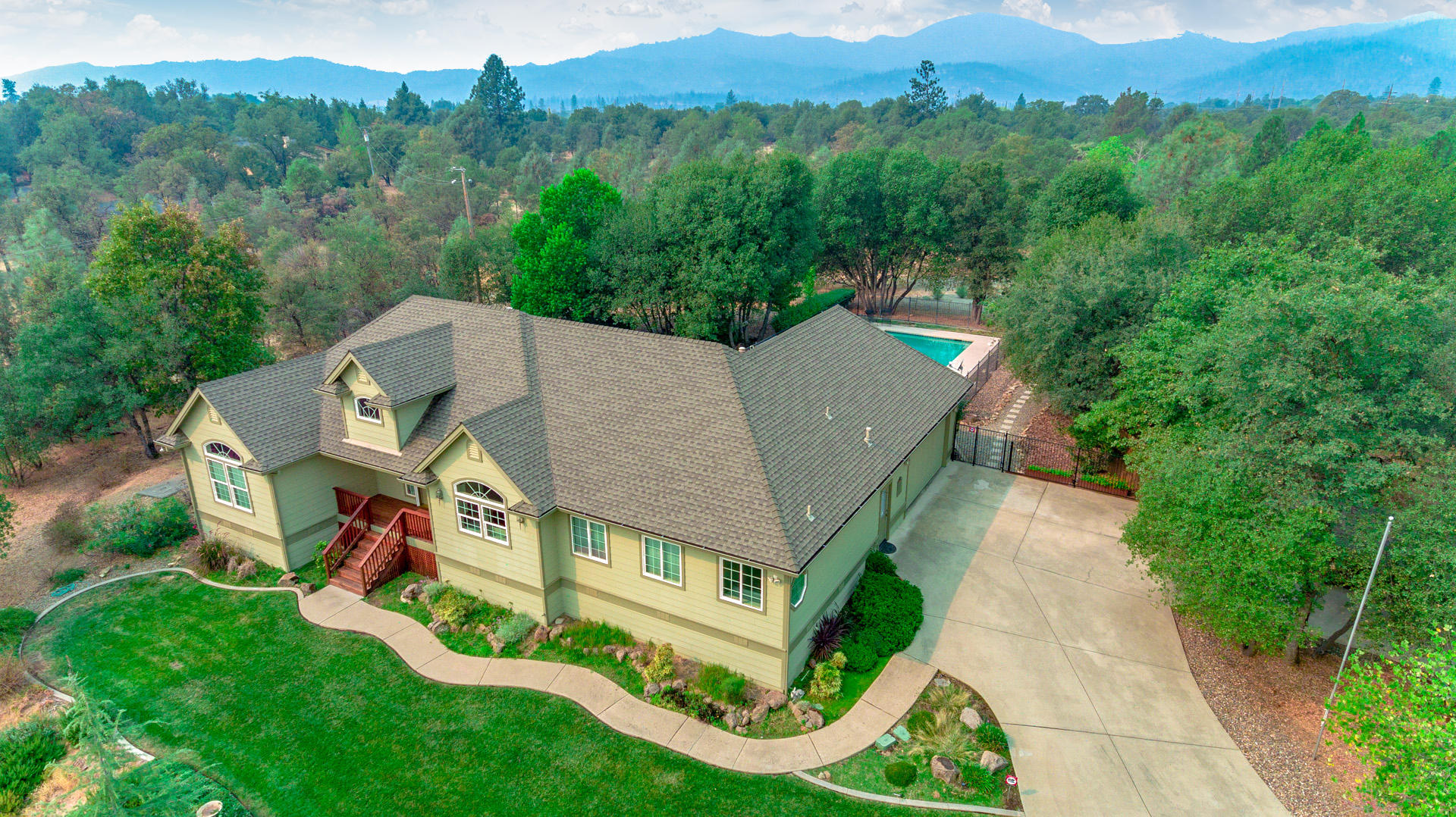 11800 Quartz Hill Road Redding, CA 96003 - Photo 1 of 70 Quartz Hill