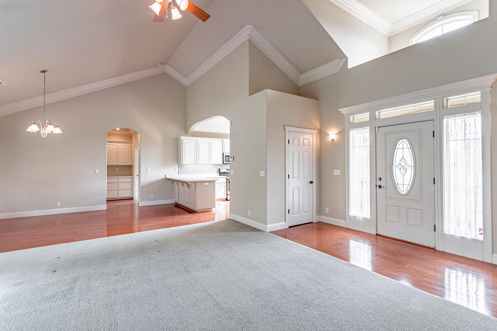 11800 Quartz Hill Road Redding, CA 96003 - Photo 11 of 70 8 living
