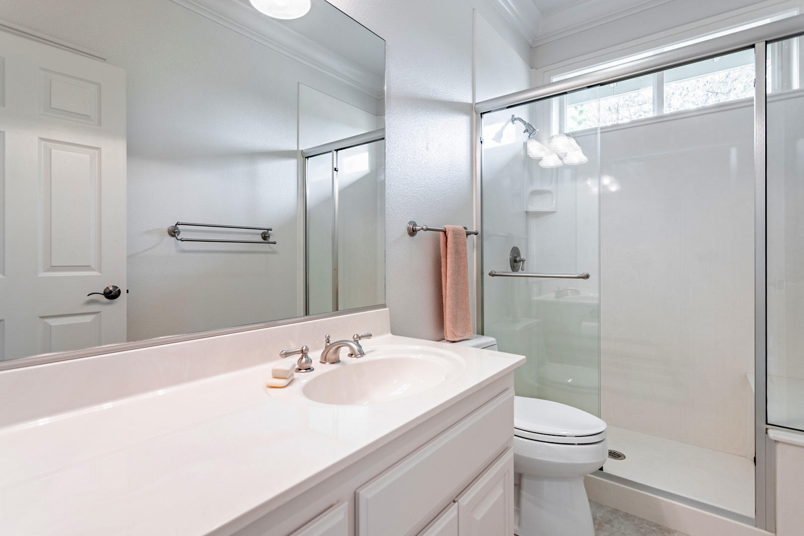 11800 Quartz Hill Road Redding, CA 96003 - Photo 24 of 70 44 bath