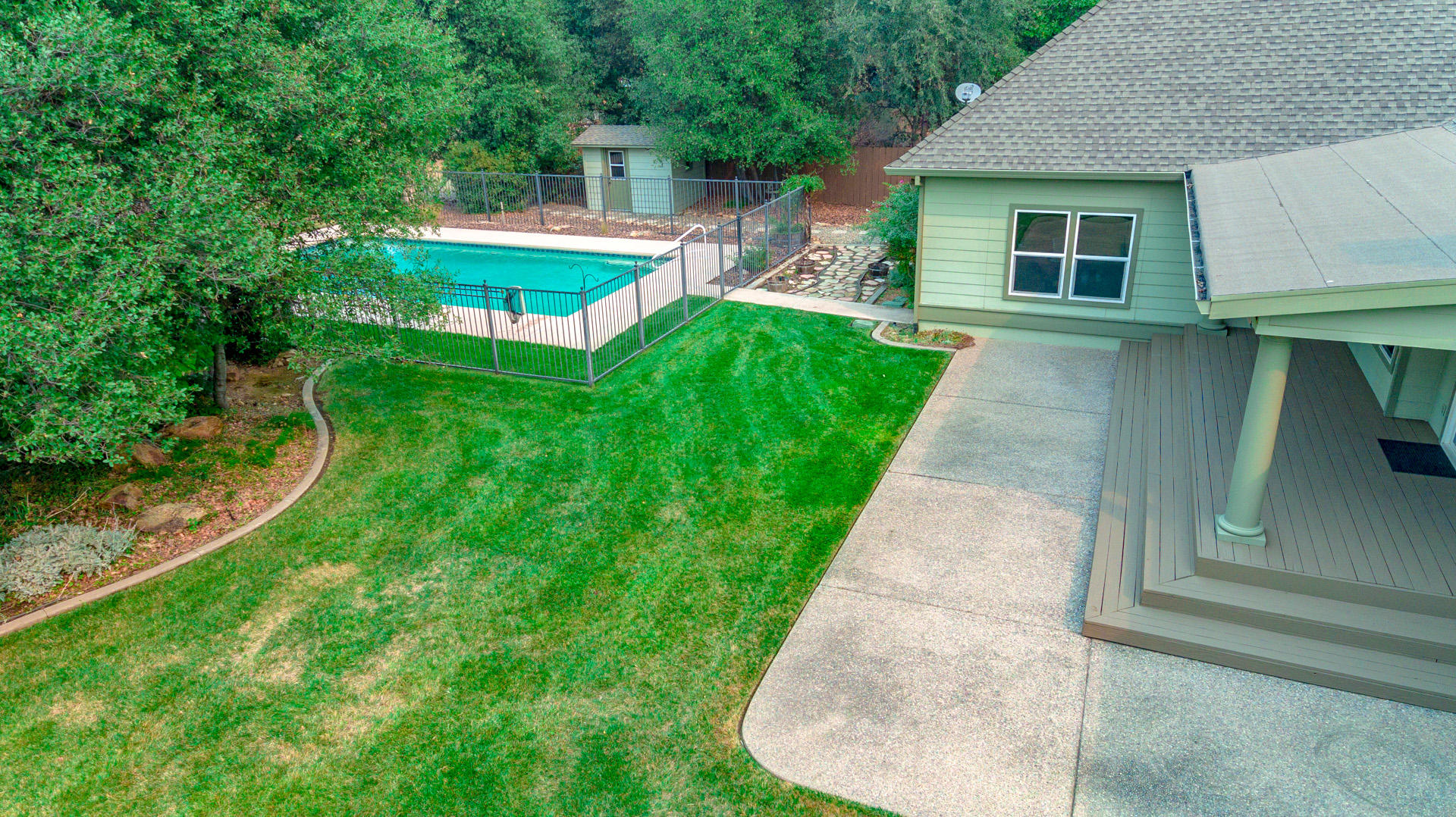 11800 Quartz Hill Road Redding, CA 96003 - Photo 33 of 70 71 drone backyard