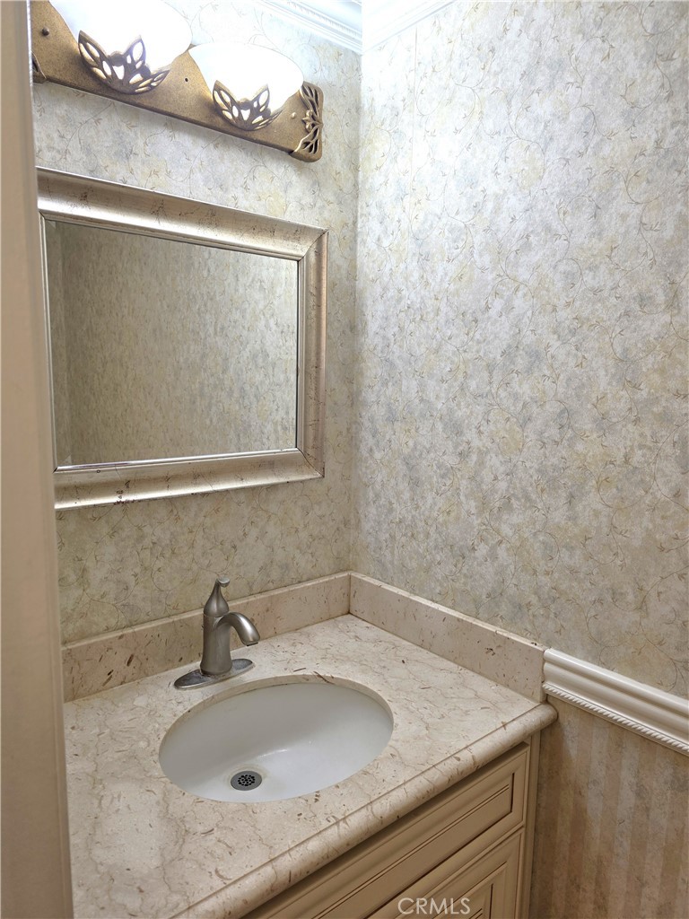 388 Fallingstar Irvine, CA 92614 - Photo 11 of 29