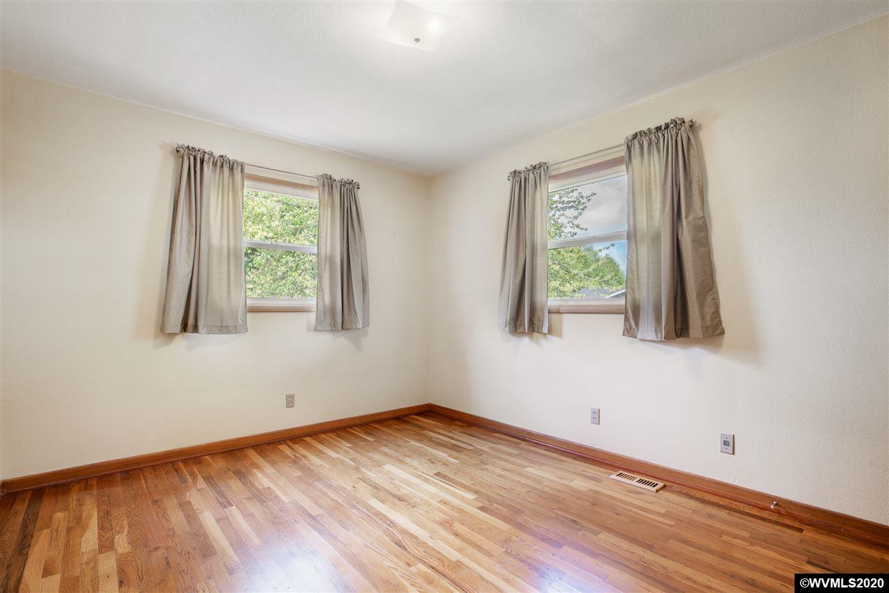 904 Northeast 13th Avenue Albany, OR 97321 - Photo 20 of 34