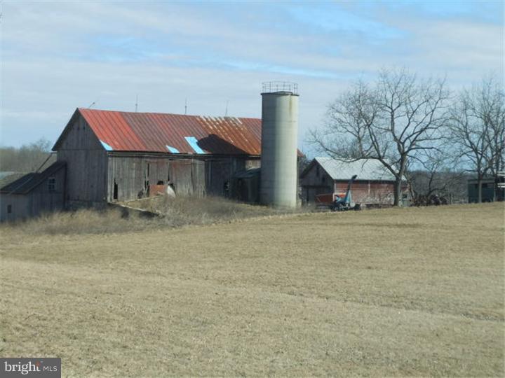 282 Bloody Spring Road Bernville, PA 19506 - Photo 3 of 9 Gallery Image 3