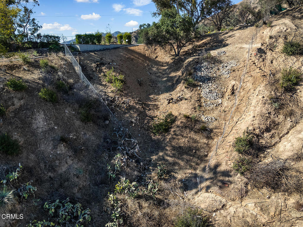 242 Taos Road Altadena, CA 91001 - Photo 13 of 37 a view of a yard with a tree