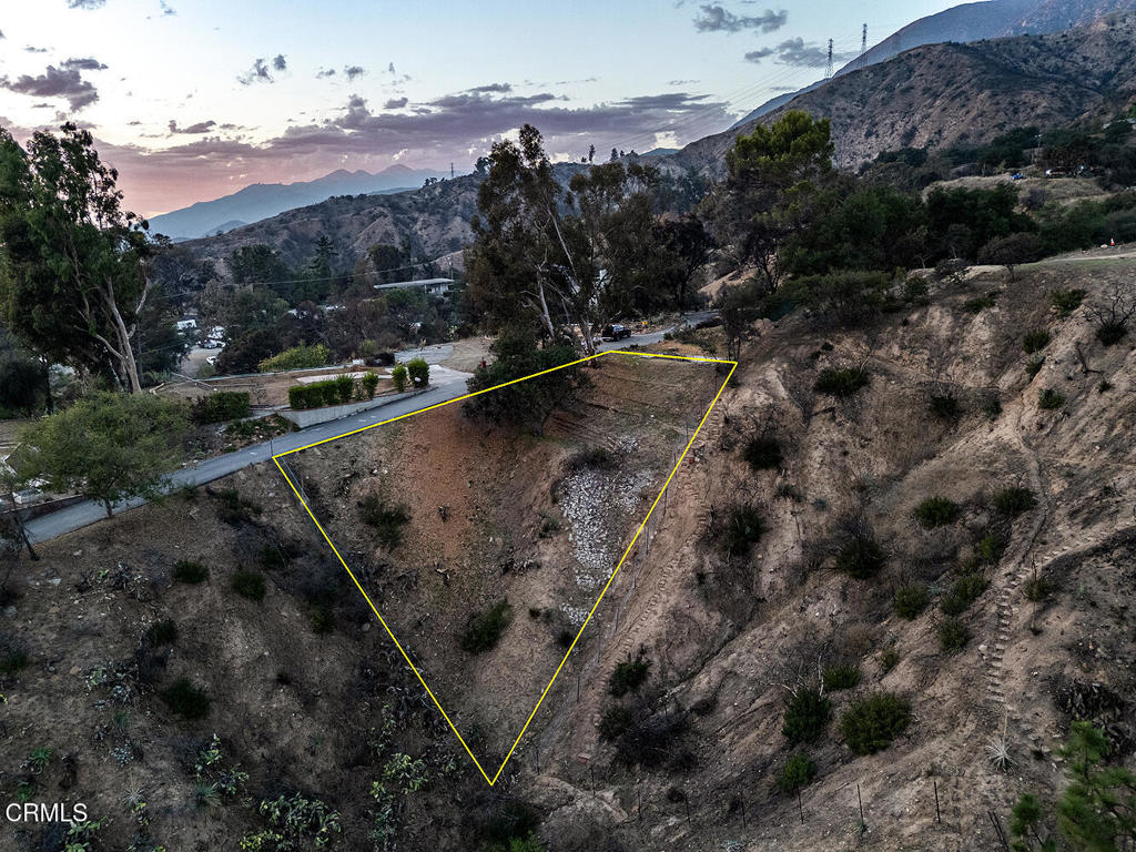 242 Taos Road Altadena, CA 91001 - Photo 22 of 37 a view of a houses with a mountain