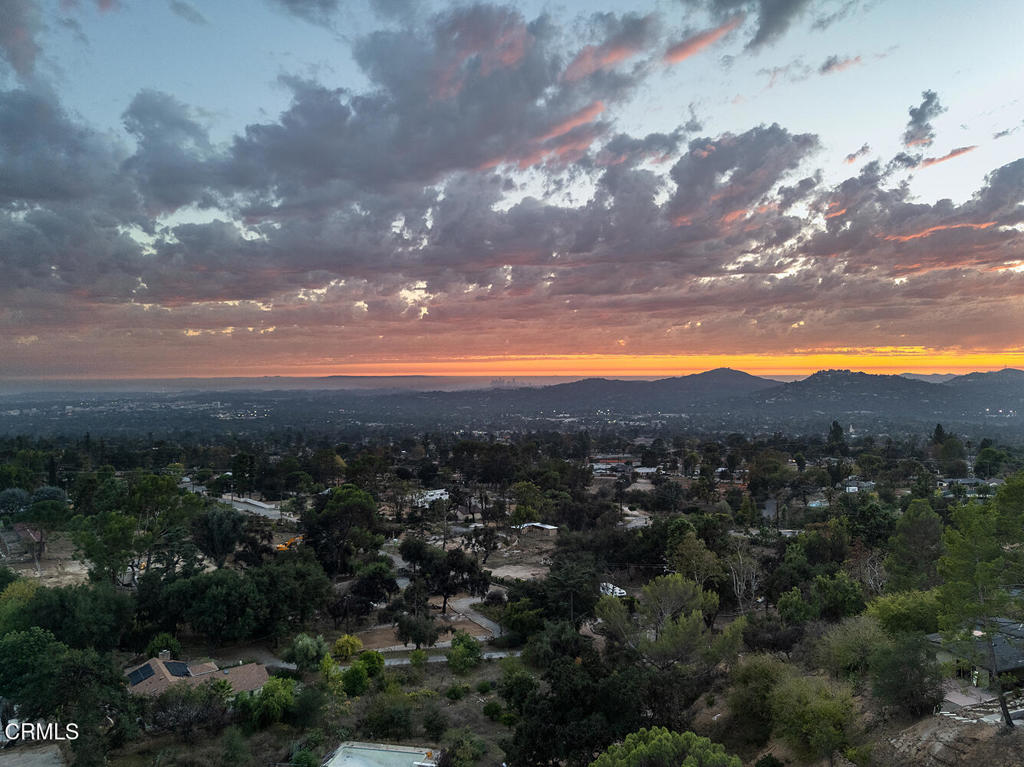 242 Taos Road Altadena, CA 91001 - Photo 31 of 37 a view of sunset