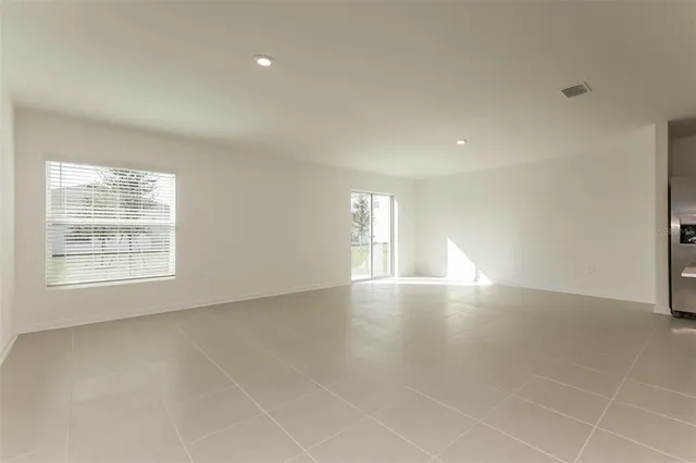 $1,990 | 2014 Lasso Loop, Eagle Lake, FL 33839