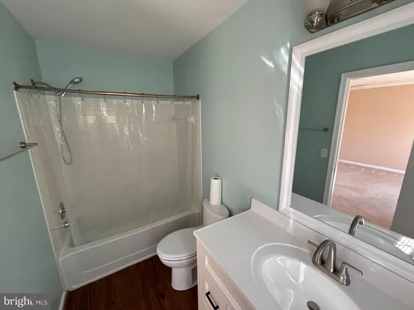 $2,900 | 3318 Buckeye Lane, Fairfax, VA 22033