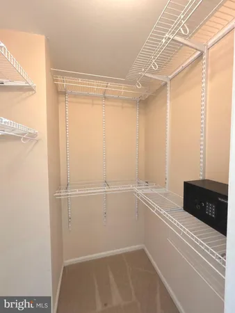 $2,900 | 3318 Buckeye Lane, Fairfax, VA 22033