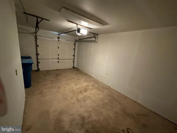 $2,900 | 3318 Buckeye Lane, Fairfax, VA 22033