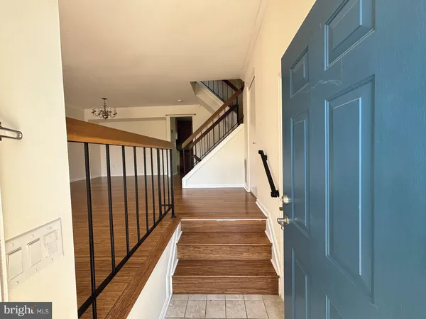 $2,900 | 3318 Buckeye Lane, Fairfax, VA 22033