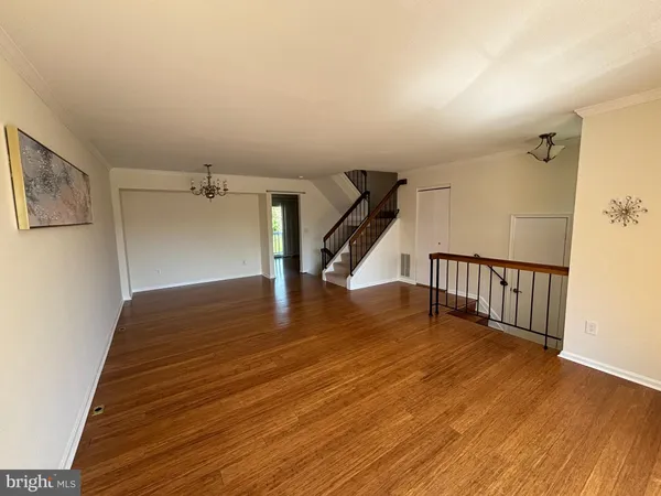 $2,900 | 3318 Buckeye Lane, Fairfax, VA 22033