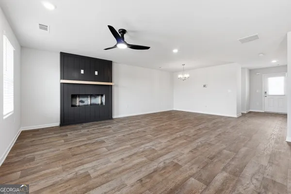 $369,322 | 713 Lipizzan Trace, Hogansville, GA 30230