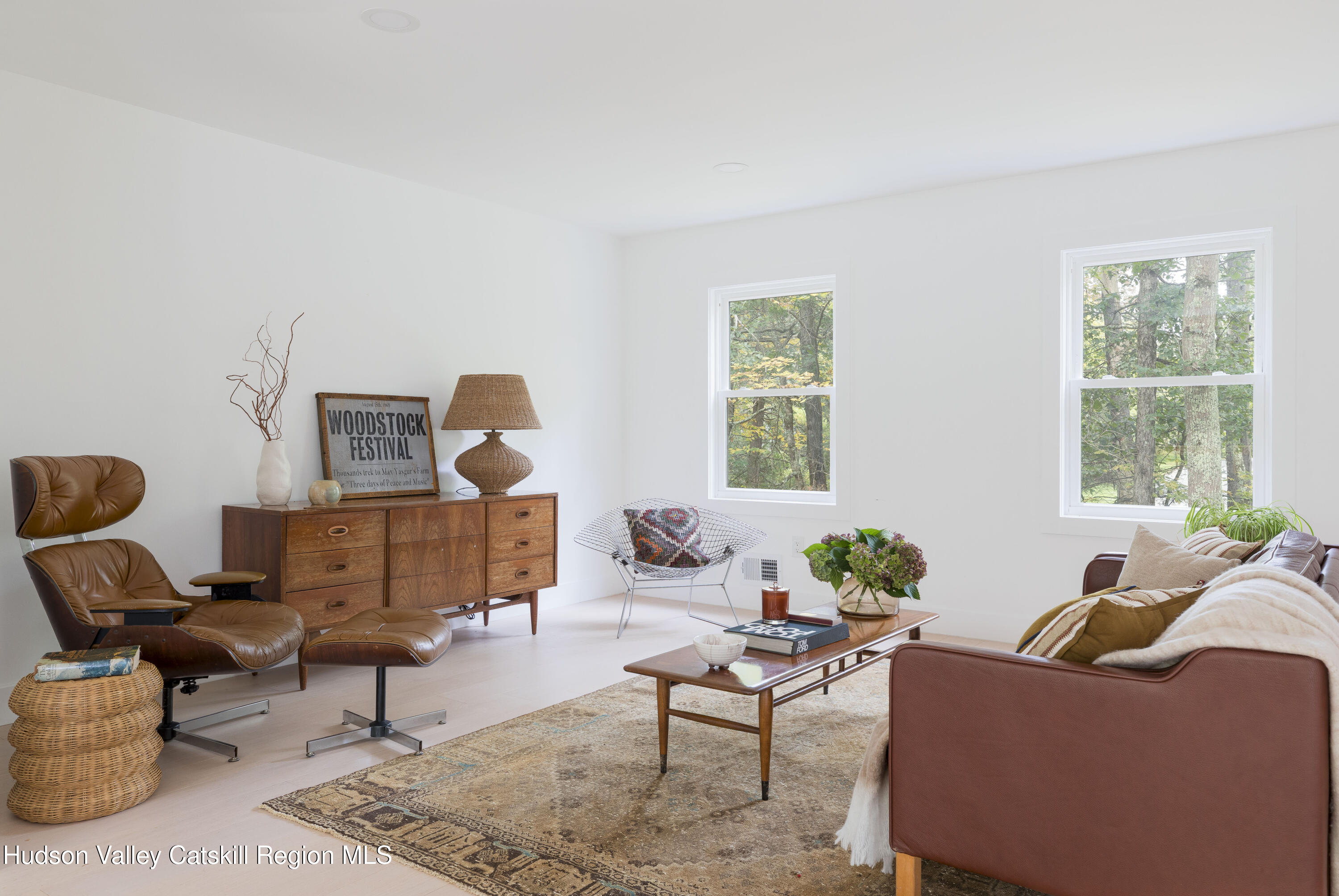 7 Maurizi Lane Woodstock, NY 12498 - Photo 2 of 38 2