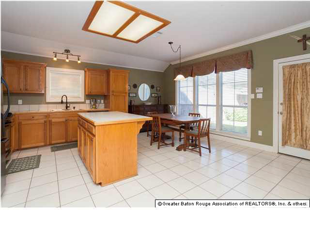 10341 Springwind Court Baton Rouge, LA 70810 - Photo 5 of 21