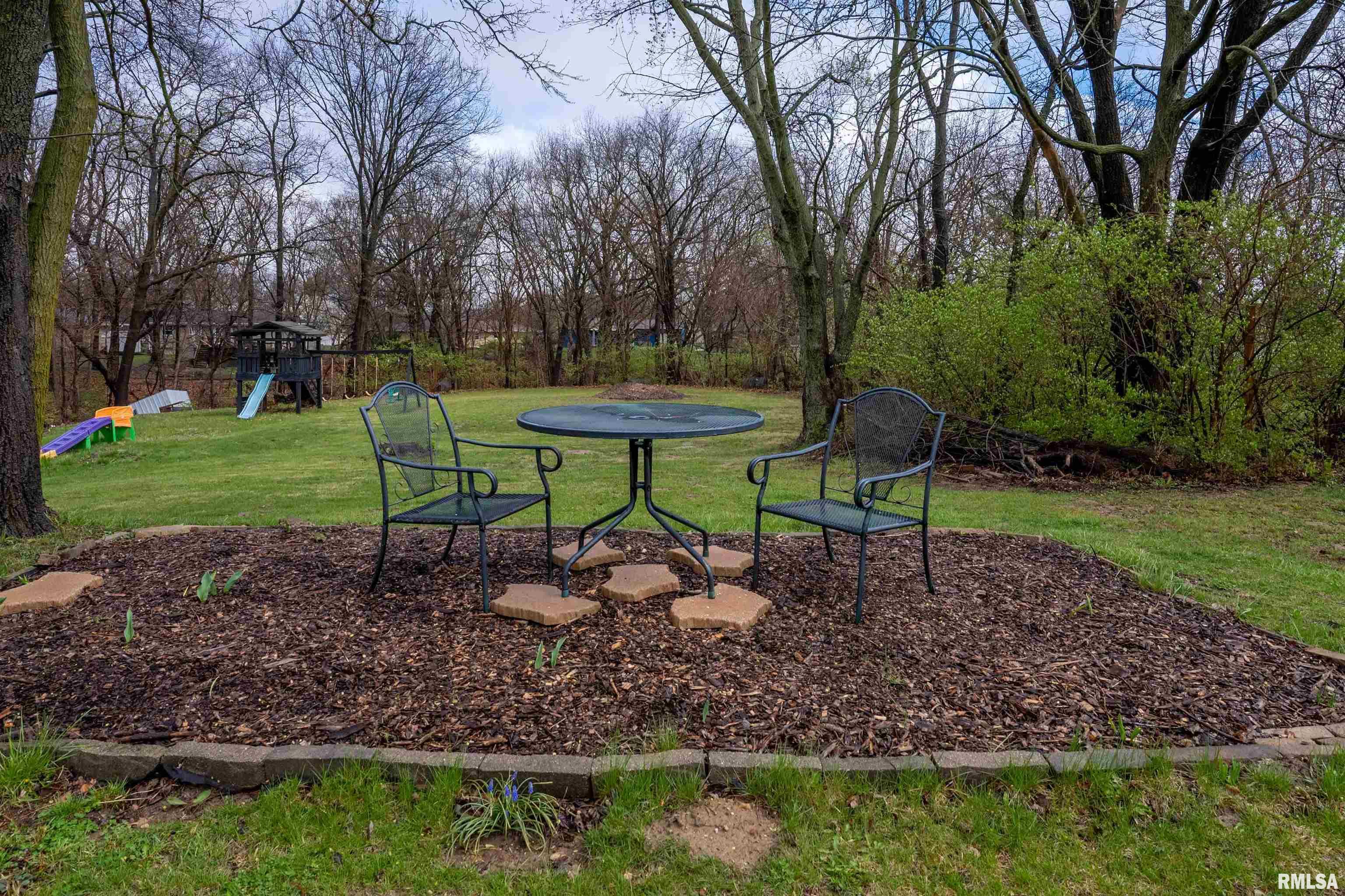 2029 Springfield Road East Peoria, IL 61611 - Photo 23 of 24 Gallery Image 23
