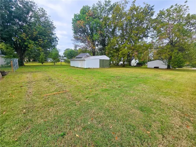 $160,000 | 103 South Hyde Street, Windsor, MO 65360