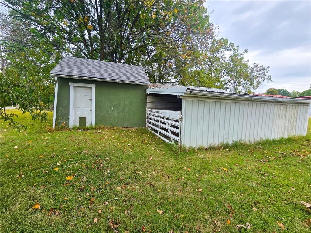 103 South Hyde Street Windsor, MO 65360 - Photo 24 of 25