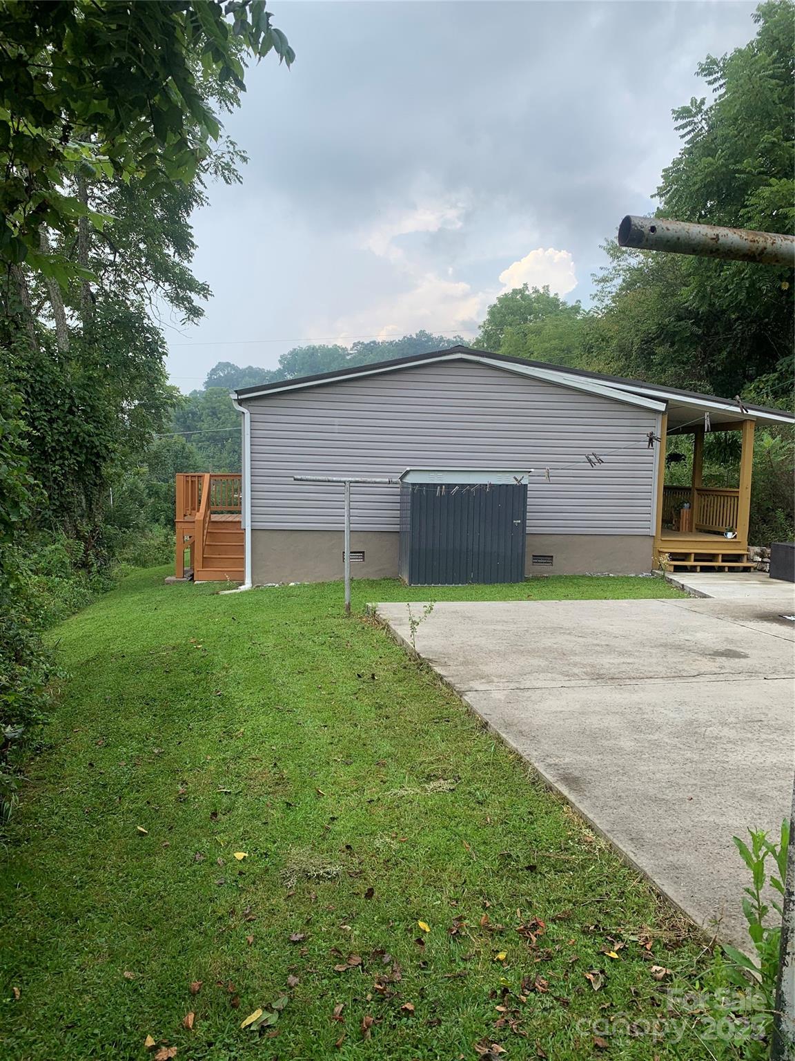 116 Thompson Cove Road Clyde, NC 28721 - Photo 3 of 19