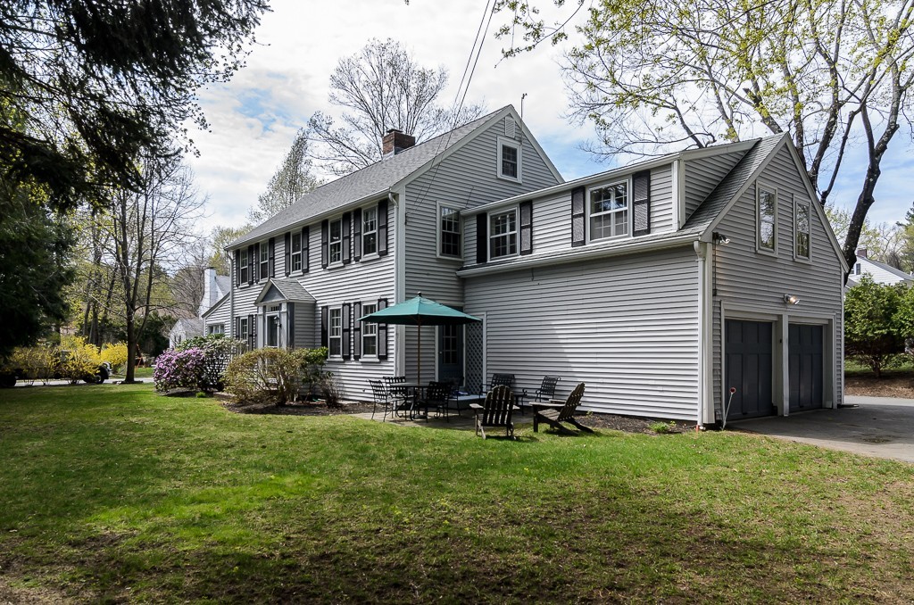 5 Shaw Road Wellesley, MA 02481 - Photo 2 of 23 Gallery Image 2