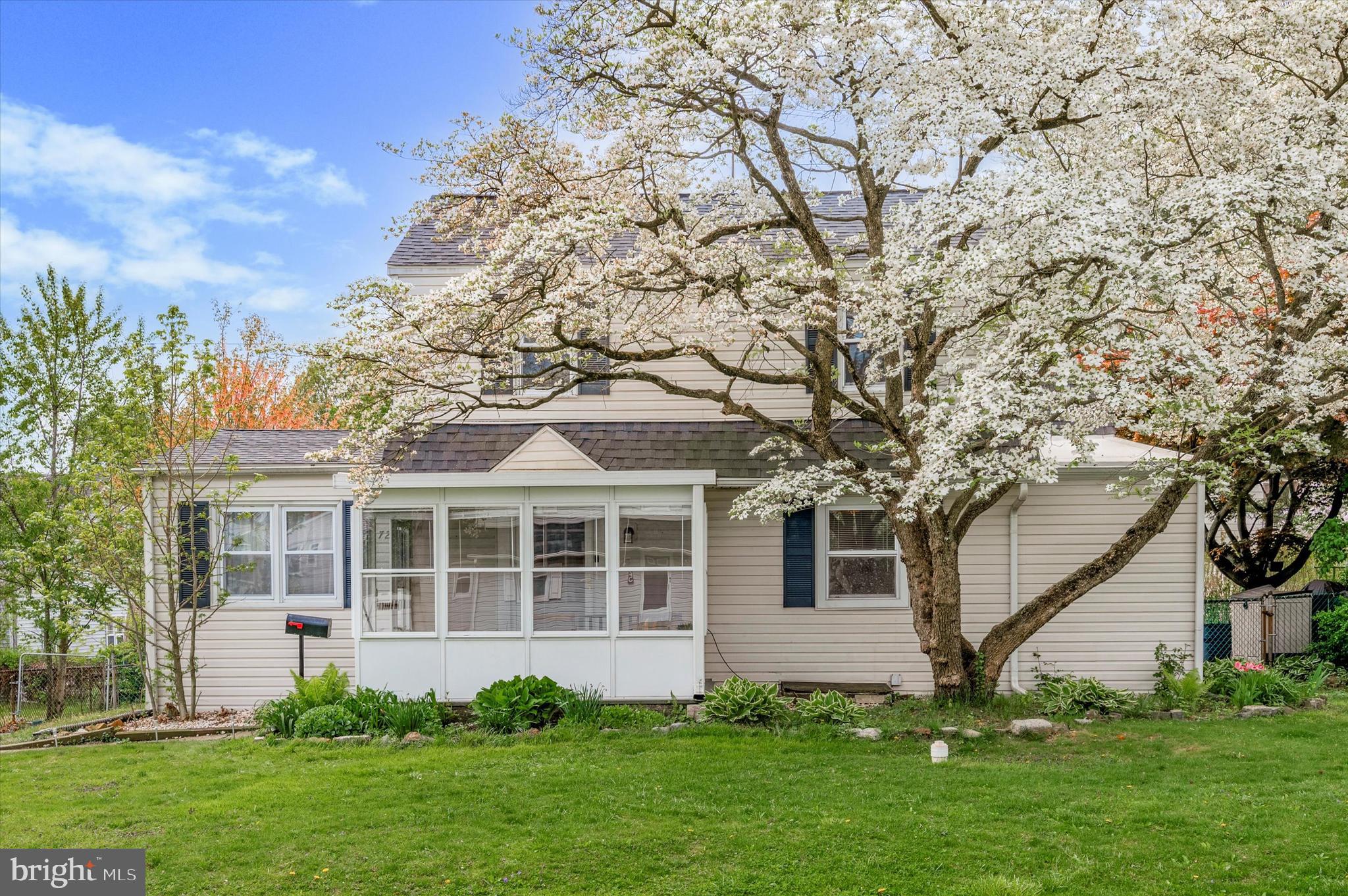 724 Thorndale Road Aldan, PA 19018 - Photo 1 of 16 Front Exterior