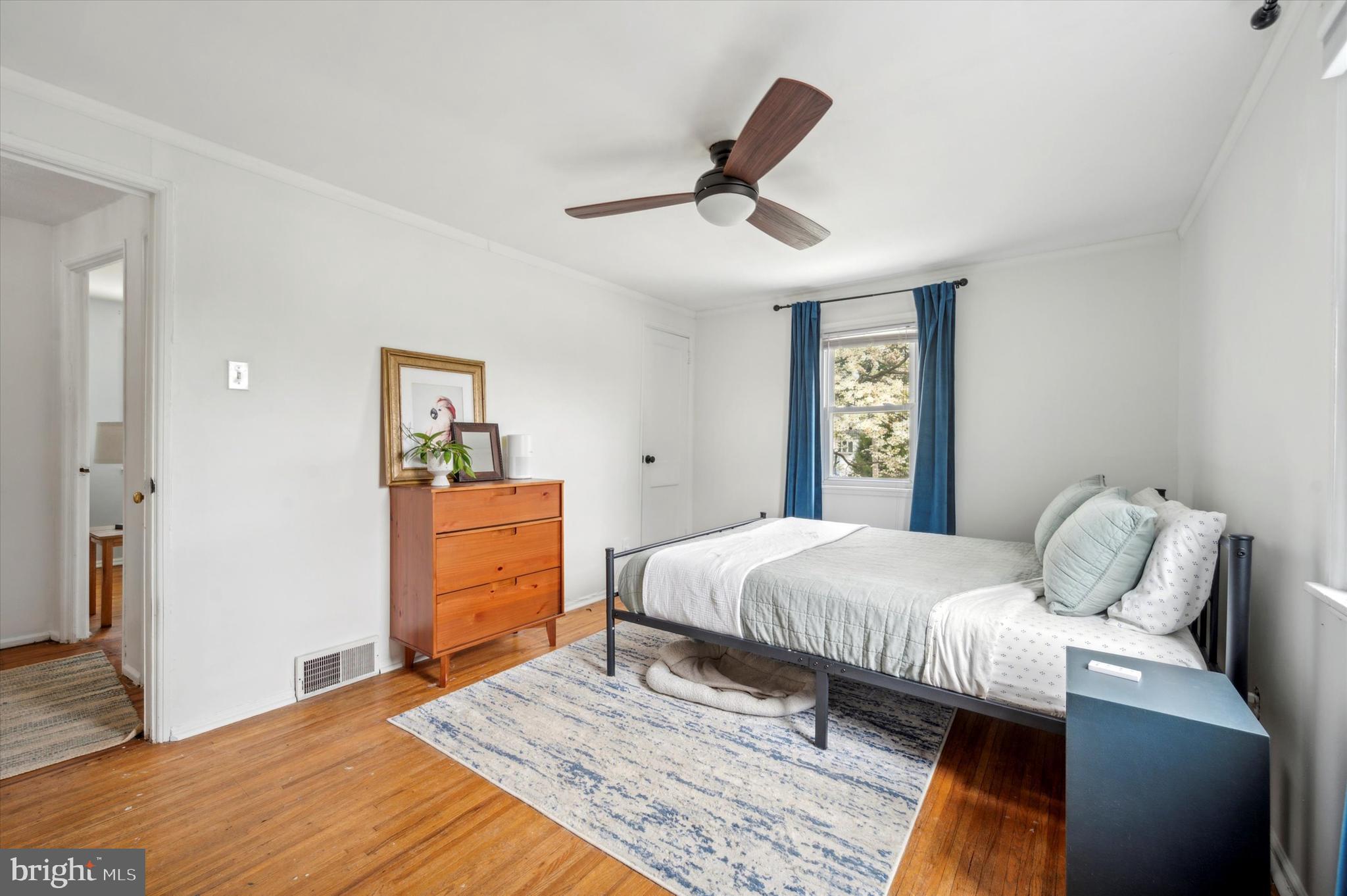 724 Thorndale Road Aldan, PA 19018 - Photo 10 of 16 2nd Floor Bedroom 1