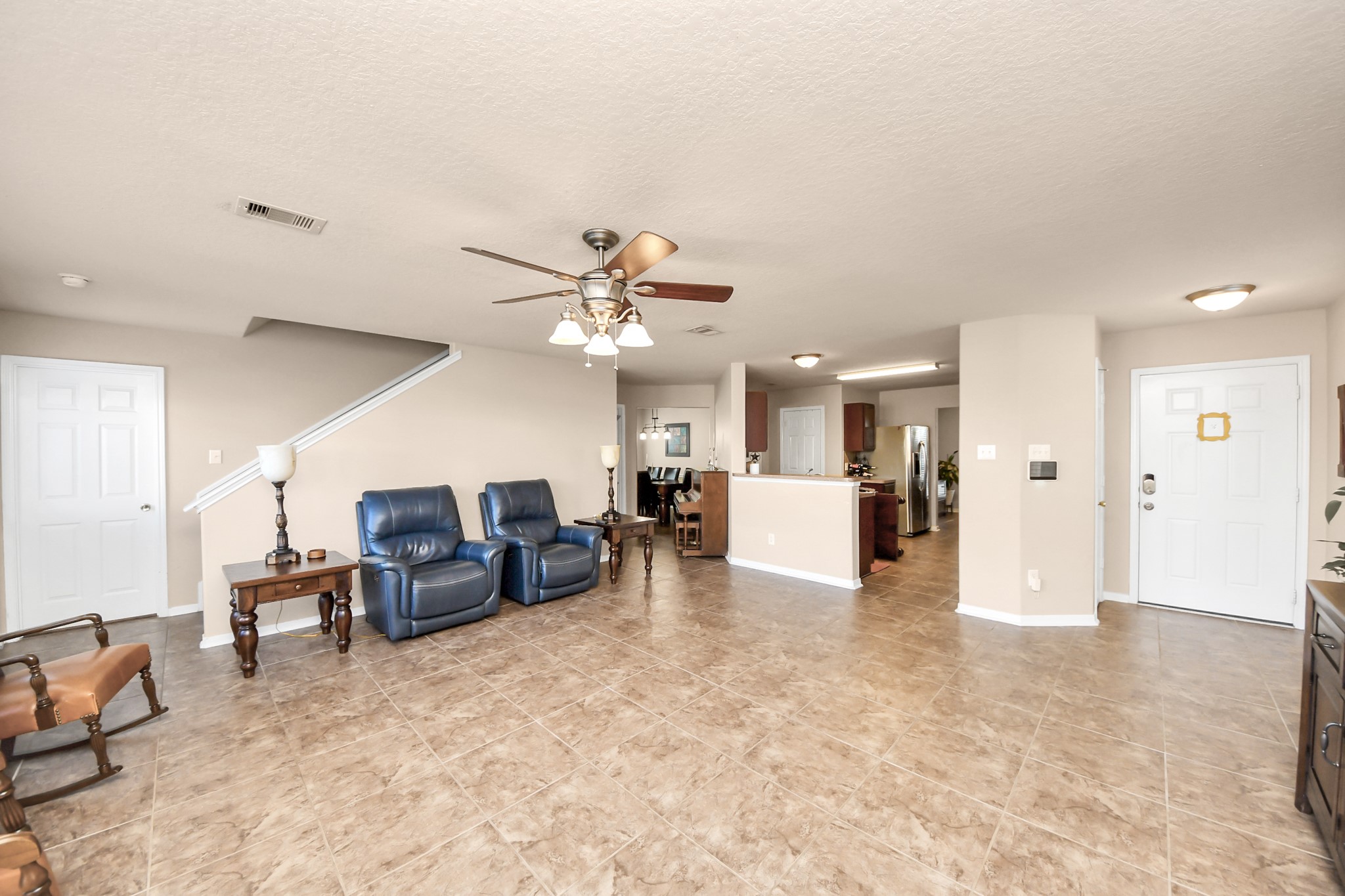 5615 Turmeric Drive Baytown, TX 77521 - Photo 12 of 49 Open to kitchen