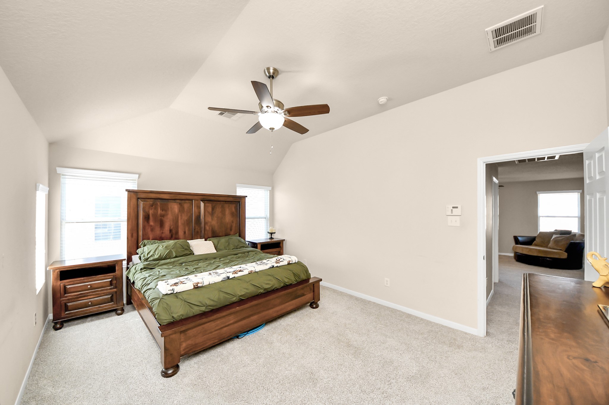 5615 Turmeric Drive Baytown, TX 77521 - Photo 32 of 49 High celiing