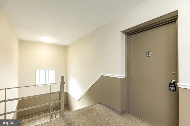 $2,250 | 10650 Weymouth Street, Unit 201, Bethesda, MD 20814