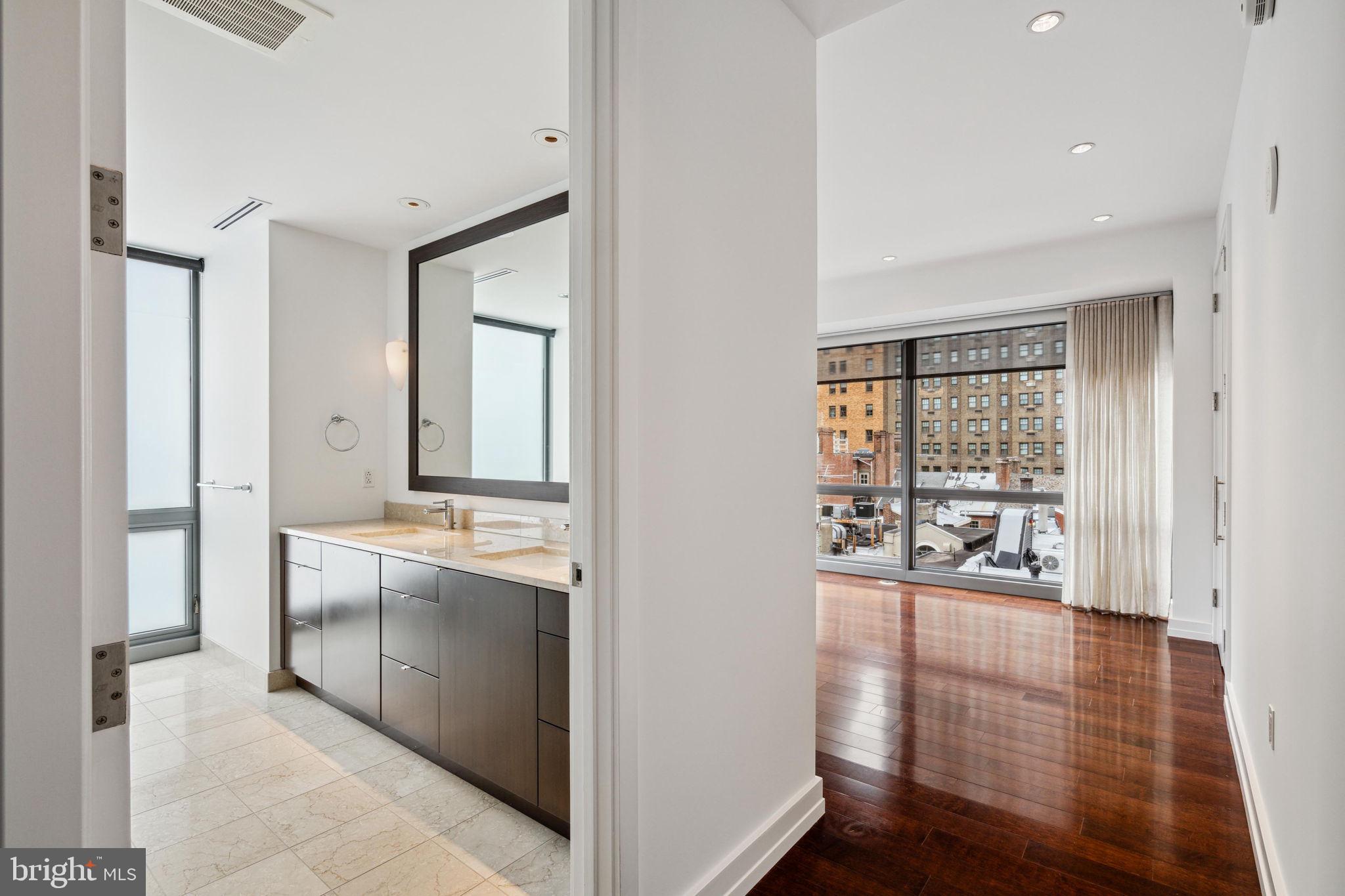 1706 Rittenhouse Square, Unit 402 Philadelphia, PA 19103 - Photo 8 of 23 Primary Suite