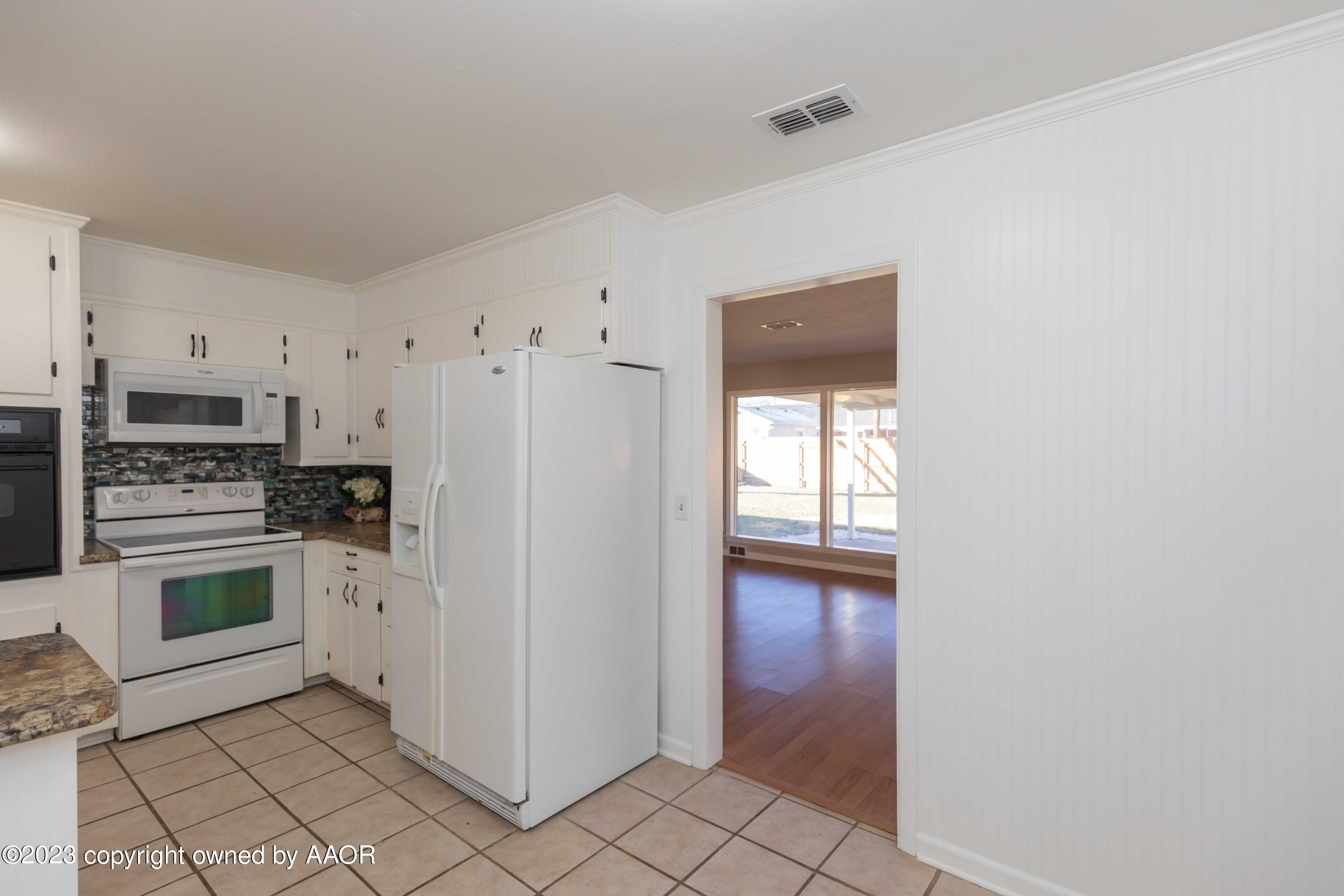 3406 Concord Road Amarillo, TX 79109 - Photo 20 of 46 BREAKFAST NOOK VIEW 3