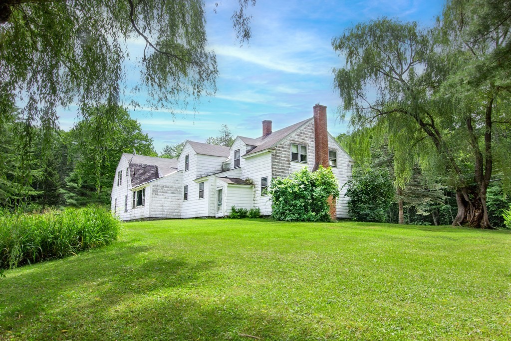 923 General Knox Road Russell, MA 01071 - Photo 3 of 15 Gallery Image 3