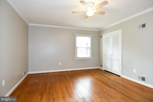 $5,300 | 4520 41st Street North, Arlington, VA 22207