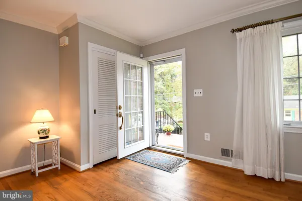 $5,300 | 4520 41st Street North, Arlington, VA 22207