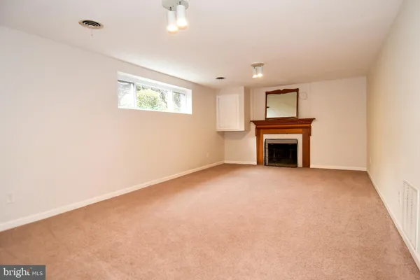 $5,300 | 4520 41st Street North, Arlington, VA 22207