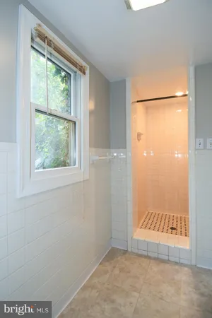 $5,300 | 4520 41st Street North, Arlington, VA 22207