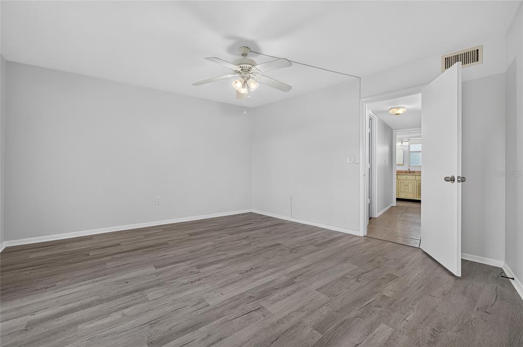 245 Center Road, Unit 109 Venice, FL 34285 - Photo 21 of 30 Gallery Image 21