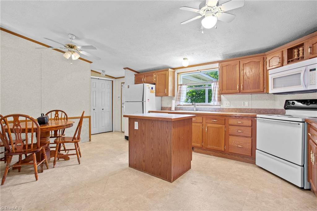 334 Potts Road Advance, NC 27006 - Photo 8 of 40 Gallery Image 8