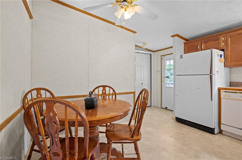 334 Potts Road Advance, NC 27006 - Photo 9 of 40 Gallery Image 9