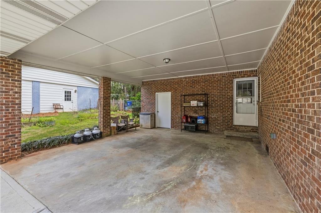 1373 Sanden Ferry Drive Decatur, GA 30033 - Photo 32 of 38