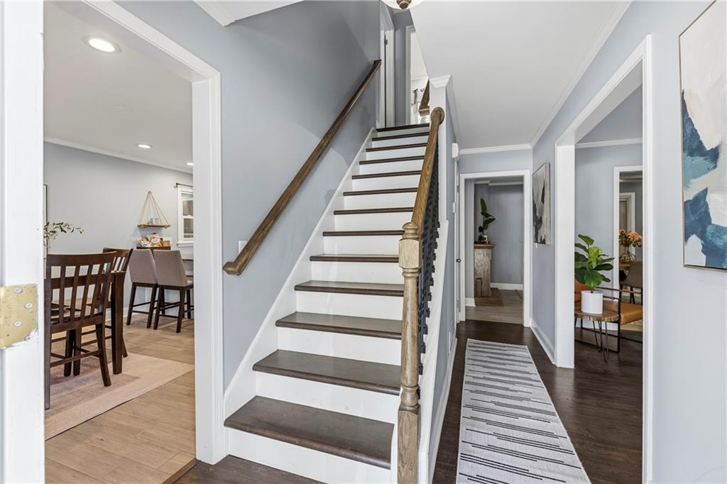 1373 Sanden Ferry Drive Decatur, GA 30033 - Photo 4 of 38