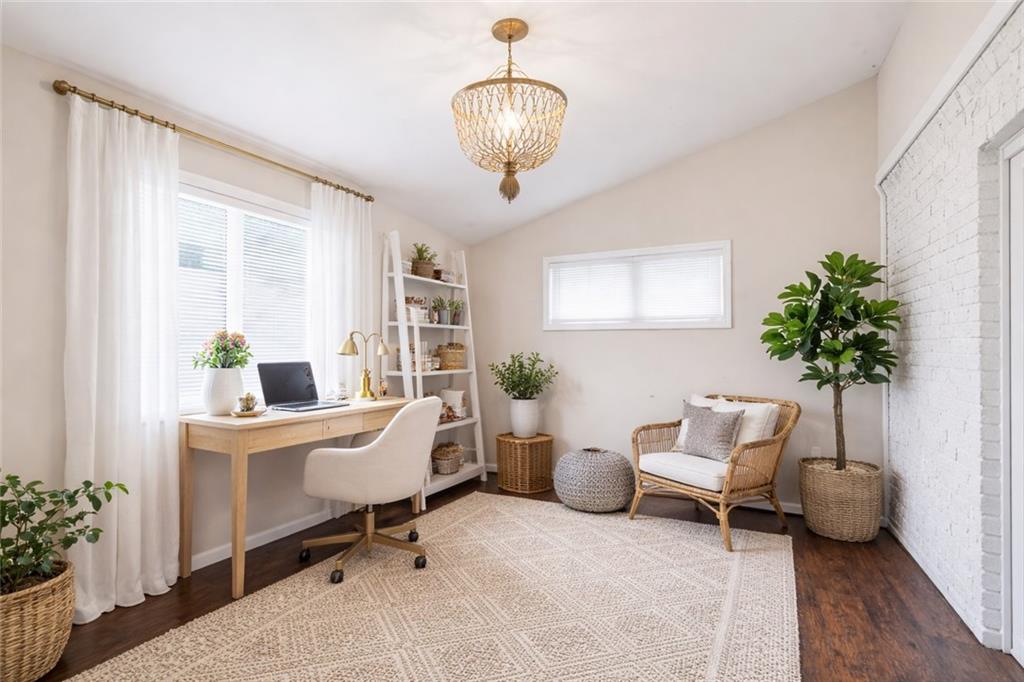 1373 Sanden Ferry Drive Decatur, GA 30033 - Photo 10 of 38