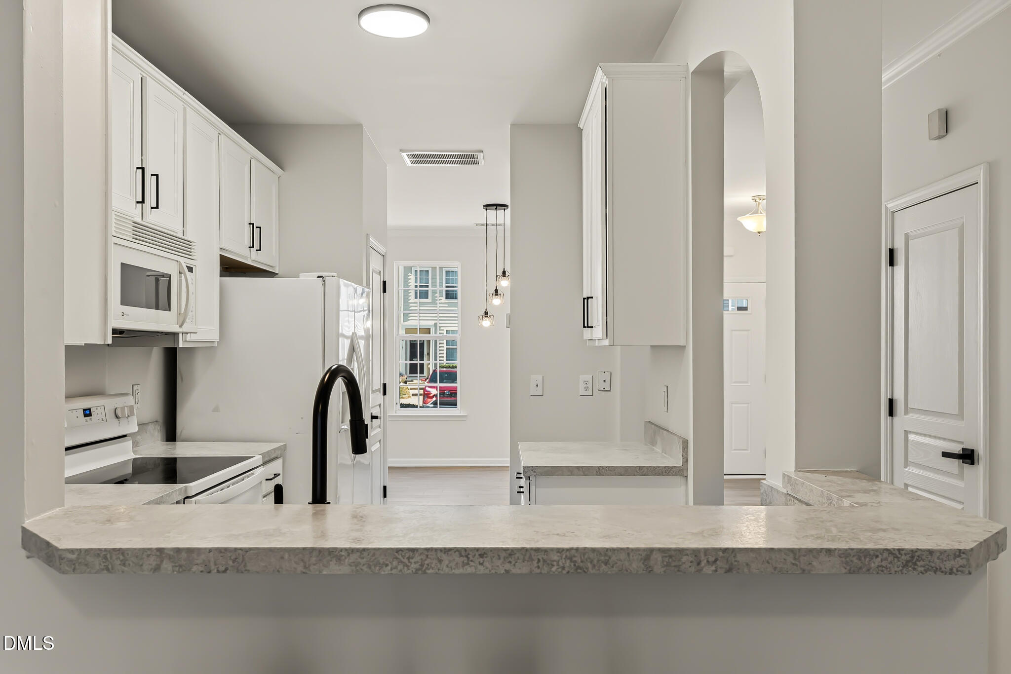 4536 Sugarbend Way Raleigh, NC 27606 - Photo 23 of 45 Kitchen