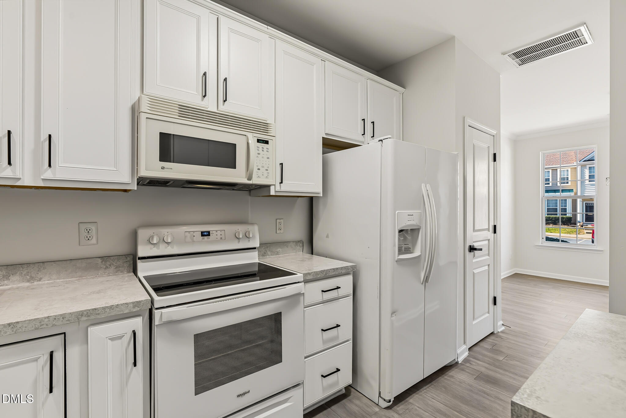4536 Sugarbend Way Raleigh, NC 27606 - Photo 24 of 45 Kitchen